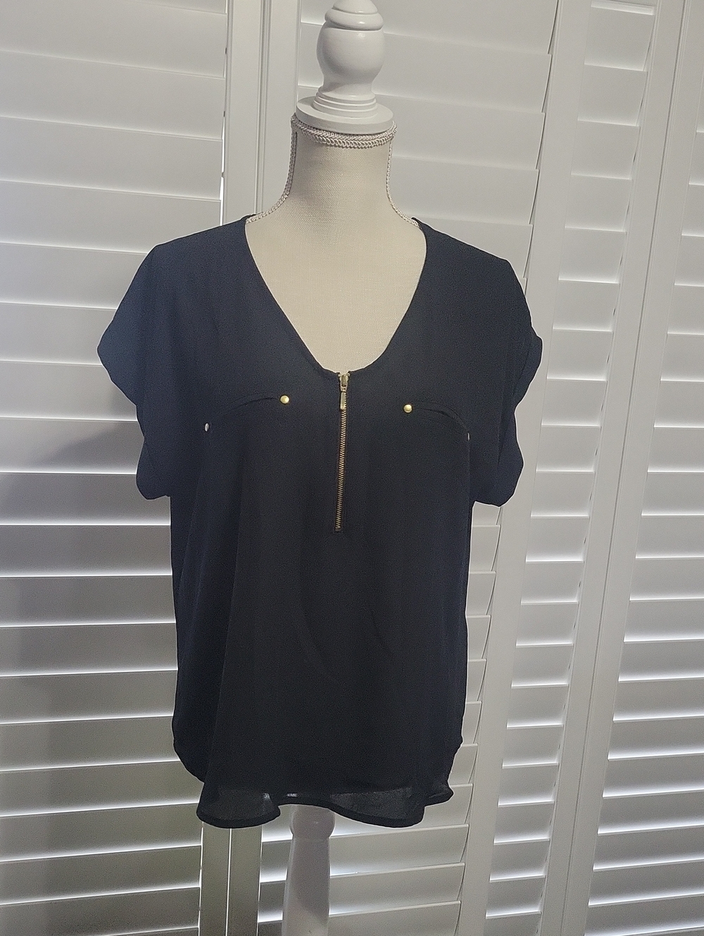 Apt. 9 Black Short-Sleeve Zip-Front Blouse